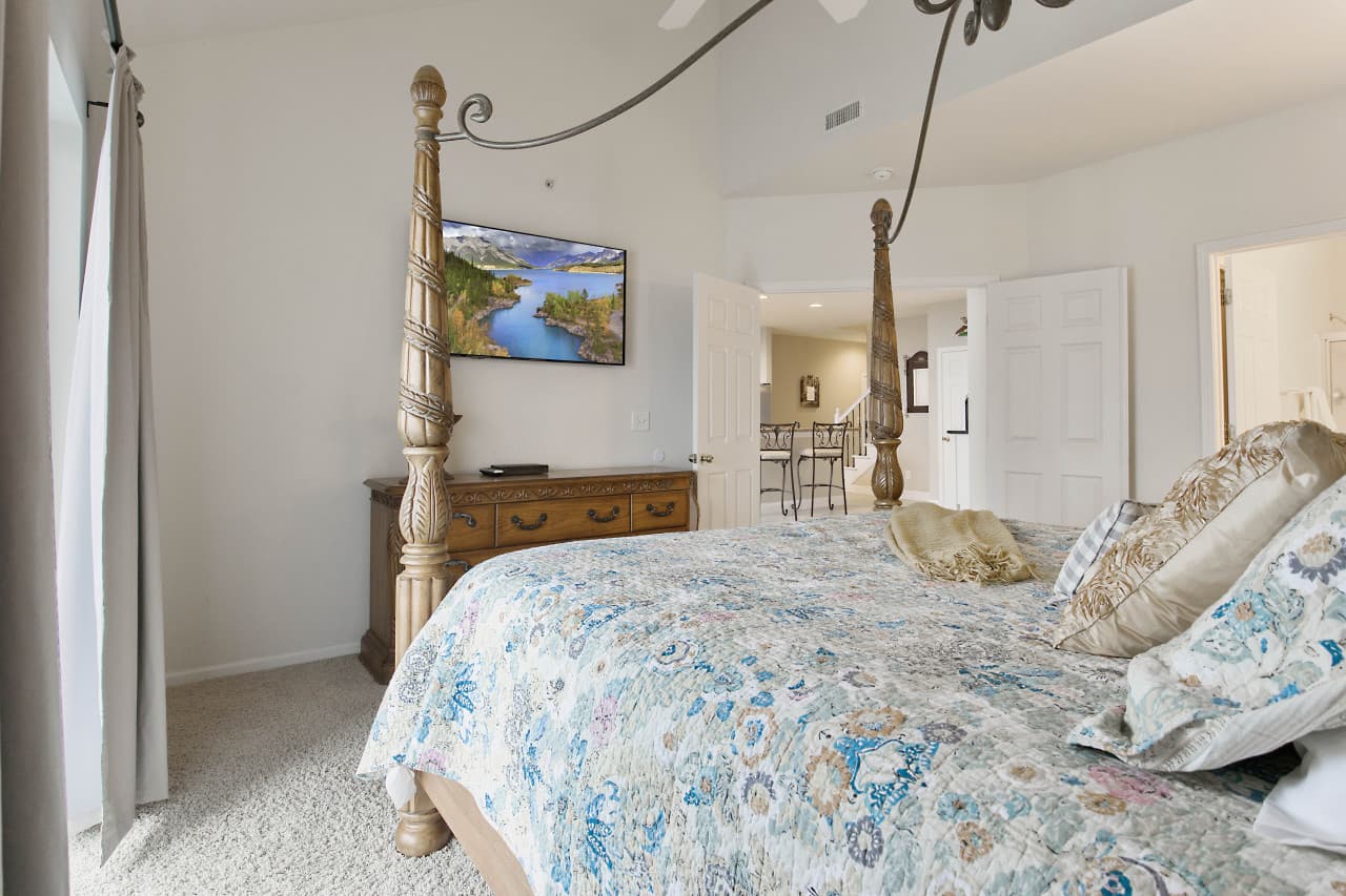 12-426 Cedar Heights Dr_12.jpg