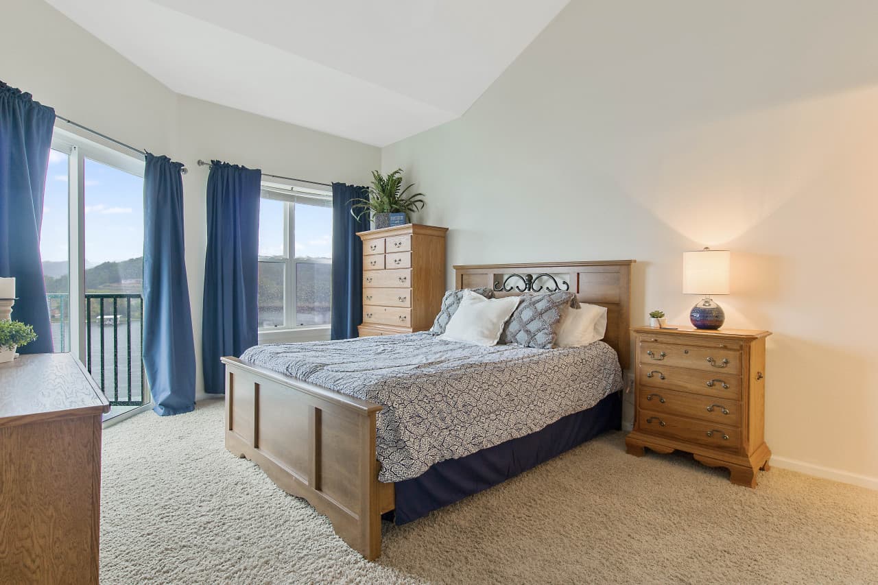 05-426 Cedar Heights Dr_05.jpg