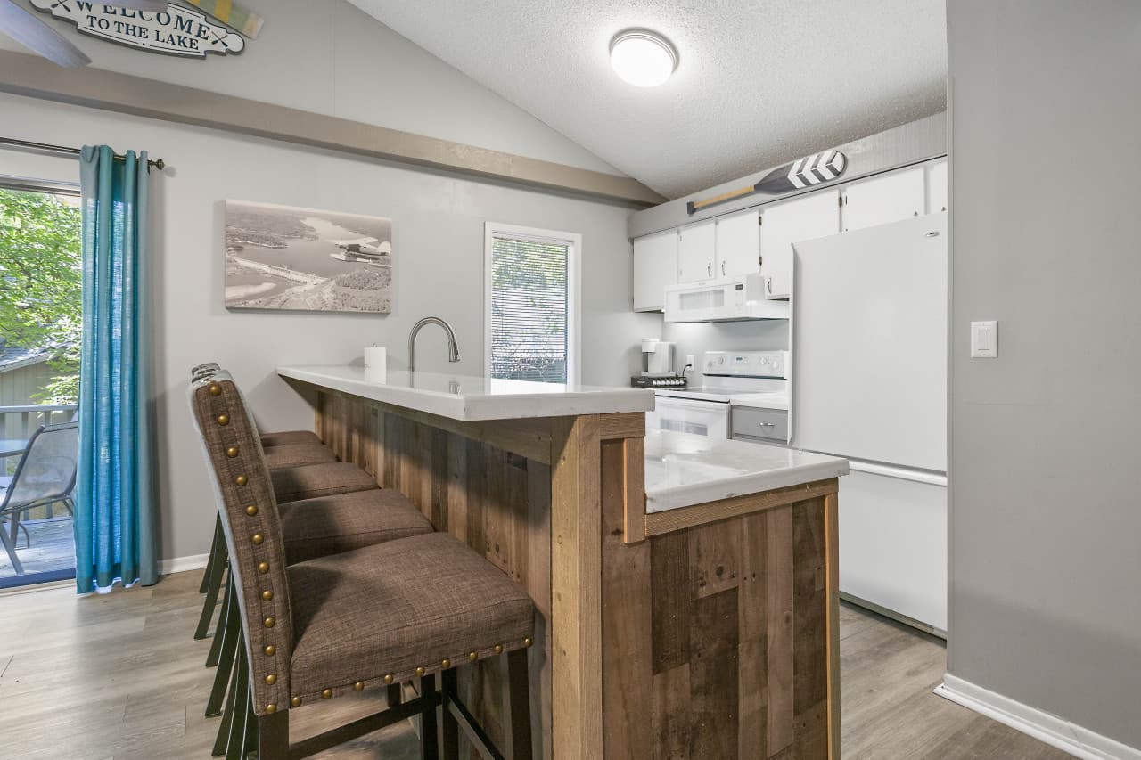 12-396 Duenke Dr_12.jpg