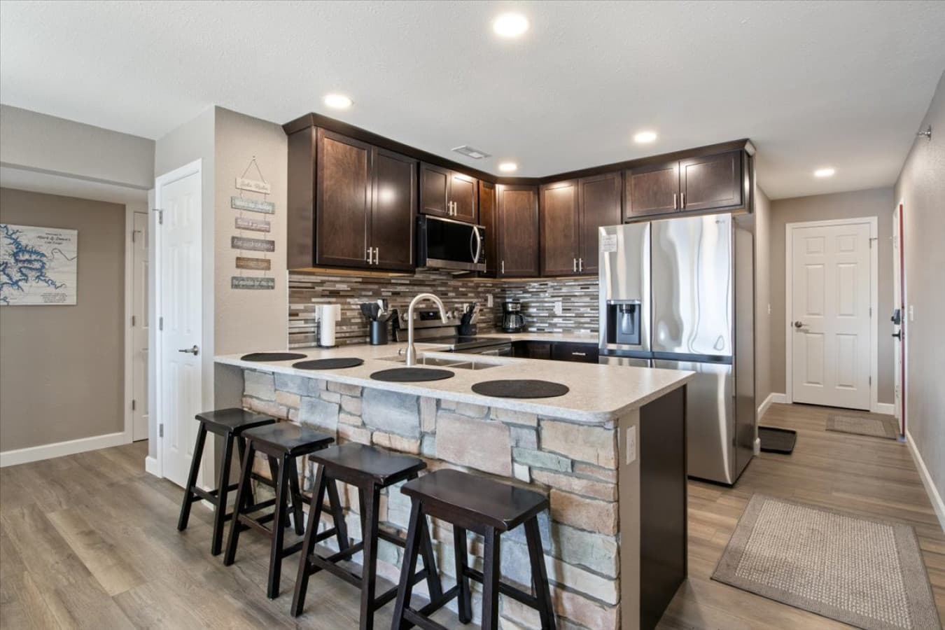 05-1481 Ledges Dr 842 - 5.jpg