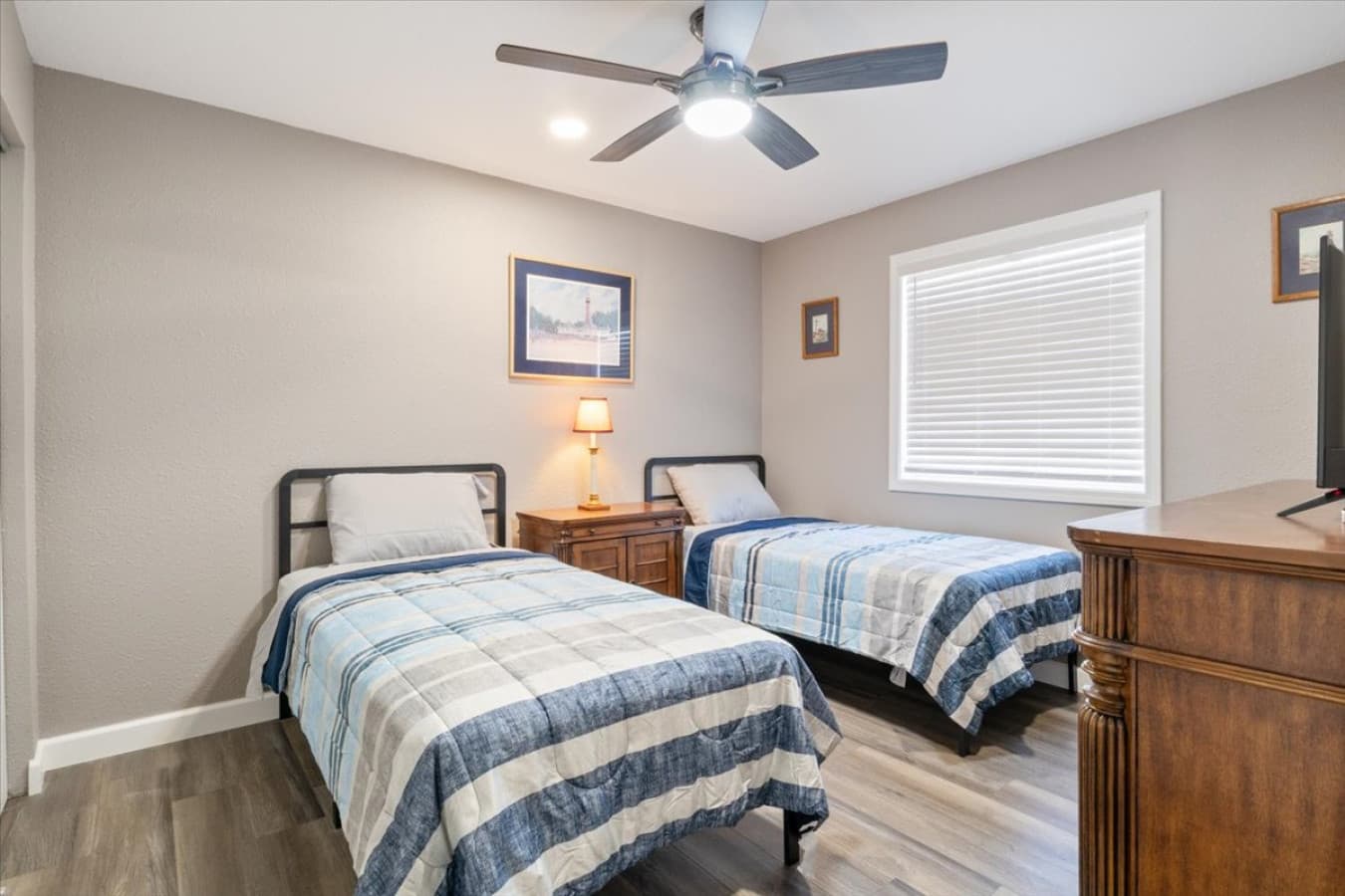 20-1481 Ledges Dr 842 - 20.jpg