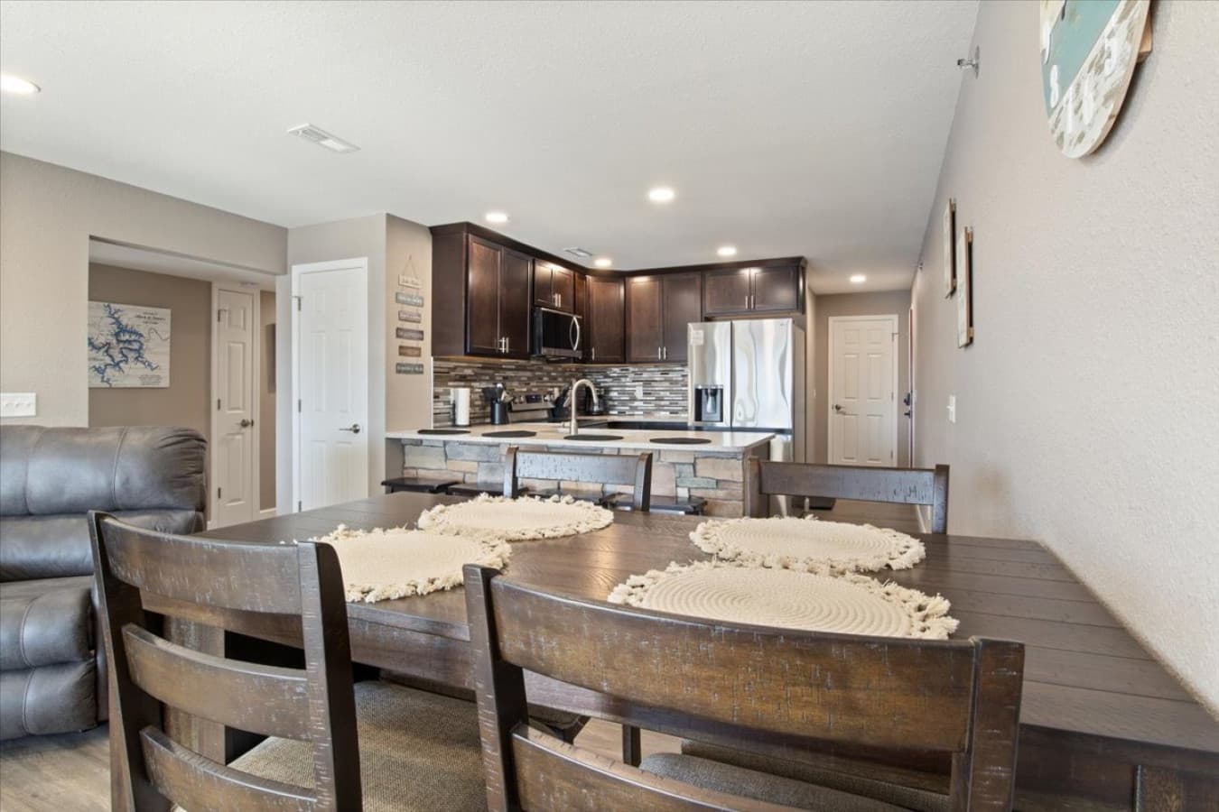 13-1481 Ledges Dr 842 - 13.jpg