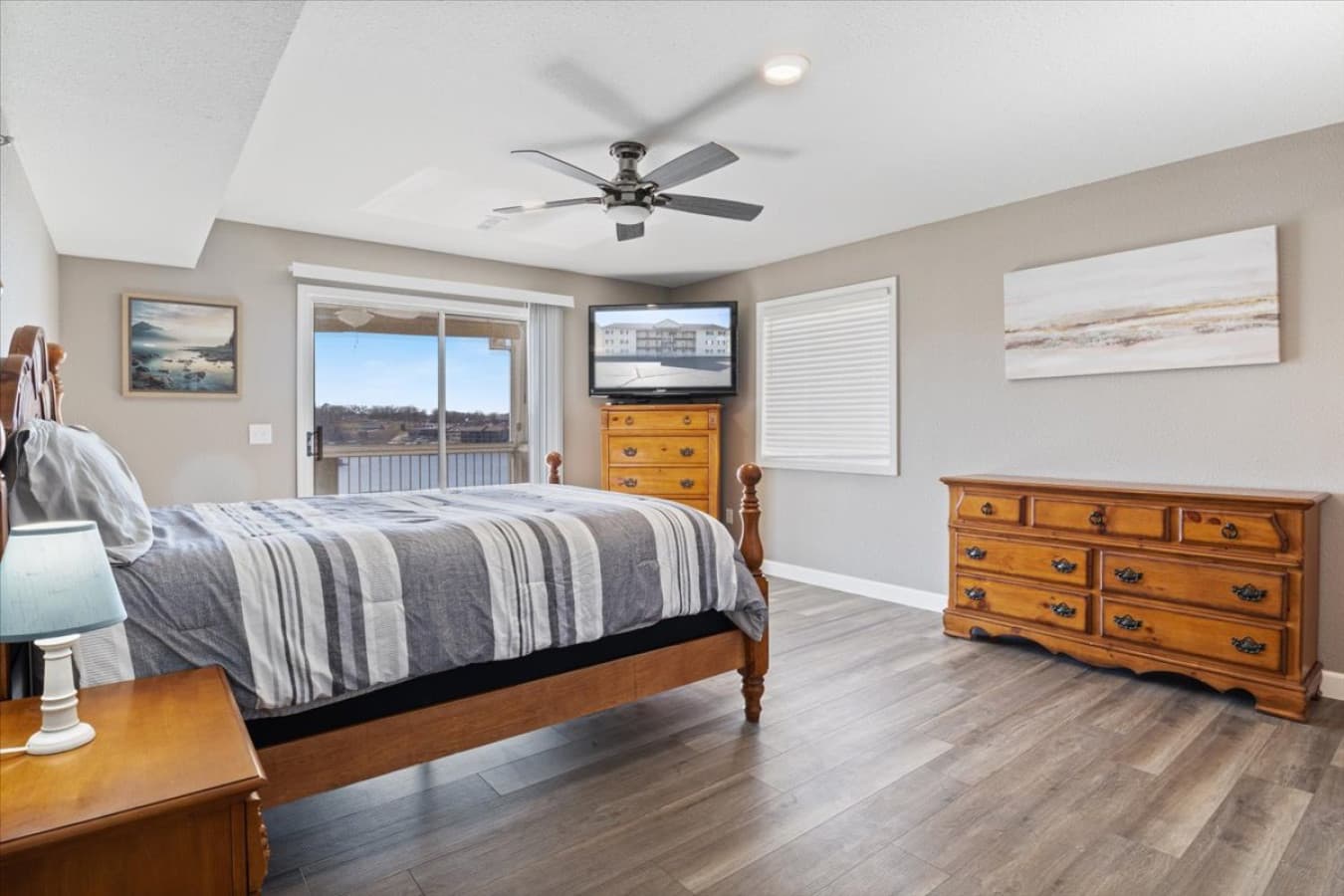 14-1481 Ledges Dr 842 - 14.jpg