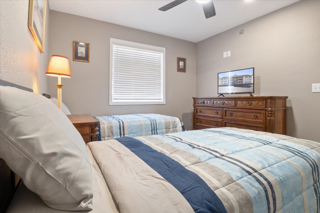21-1481 Ledges Dr 842 - 21.jpg
