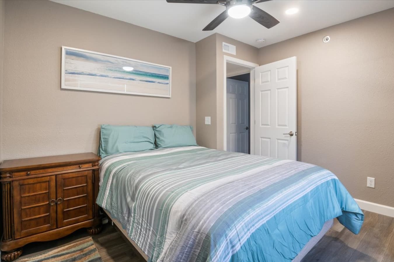 24-1481 Ledges Dr 842 - 24.jpg