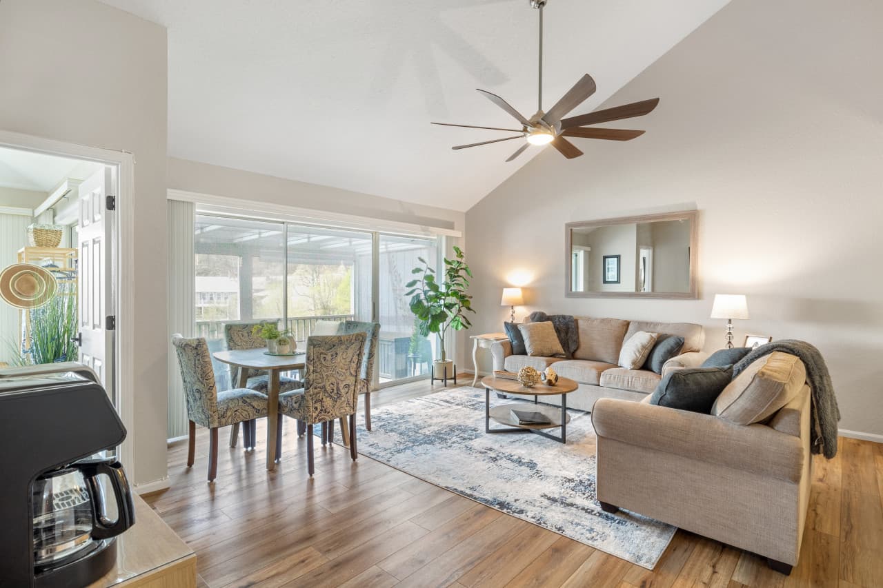 11-11 - 80 Regatta Bay Cir 4C.jpg