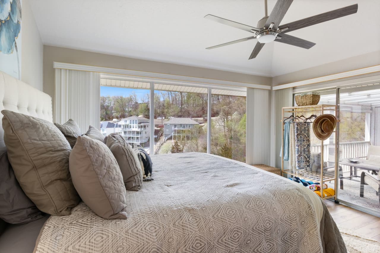 18-18 - 80 Regatta Bay Cir 4C.jpg