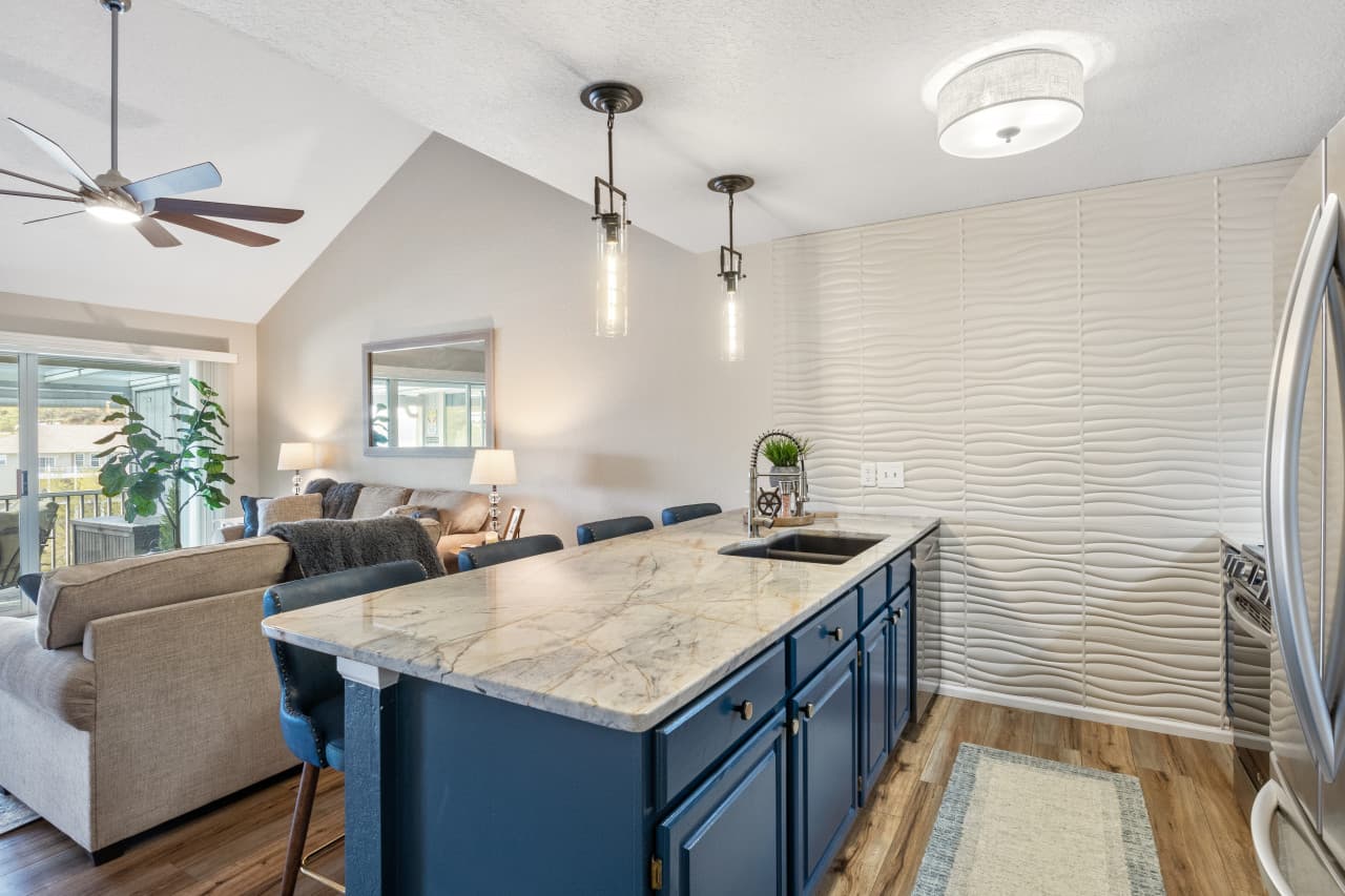 05-5 - 80 Regatta Bay Cir 4C.jpg