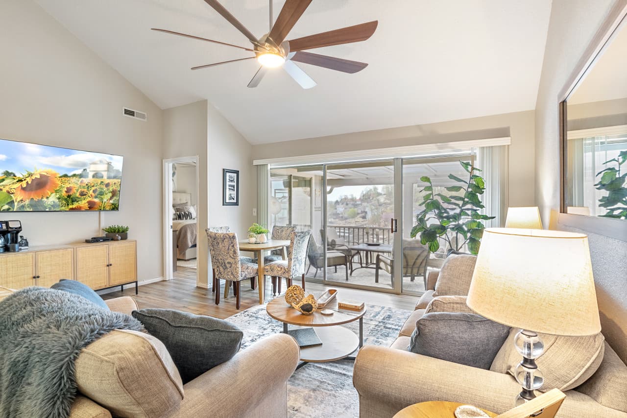 10-10 - 80 Regatta Bay Cir 4C.jpg