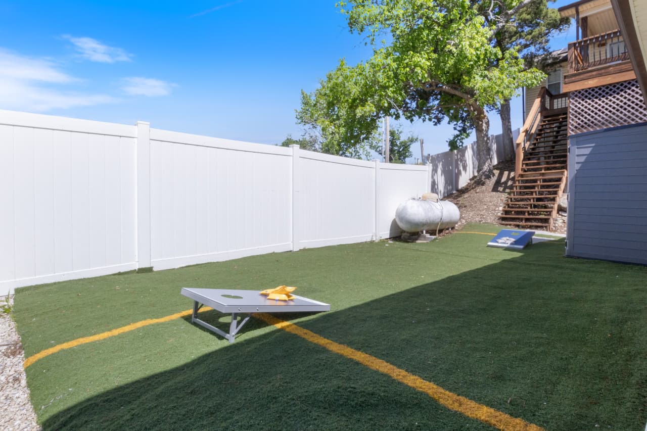06-30800 Windy Ln - 6.jpg