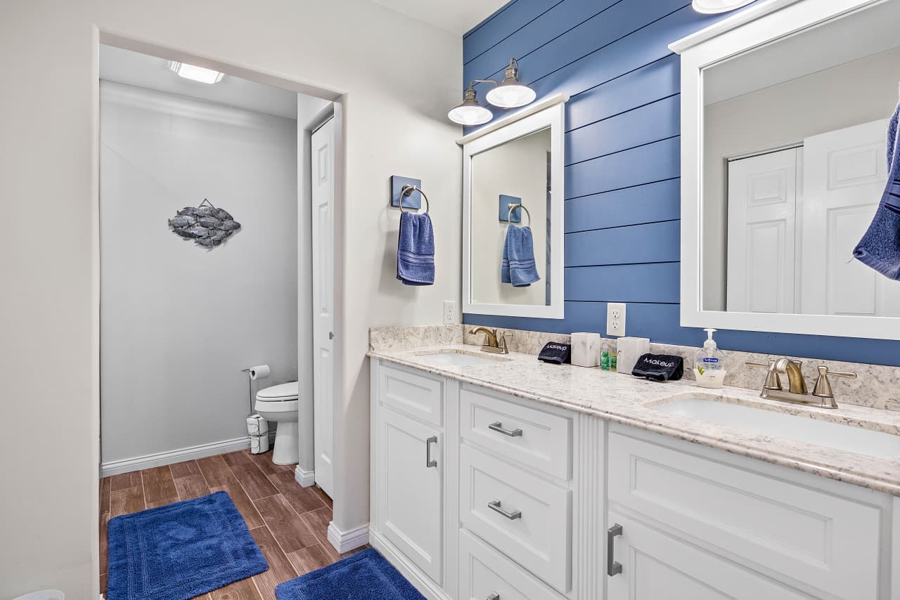 5-44 Emerald Bay Ct 1C_10.jpg