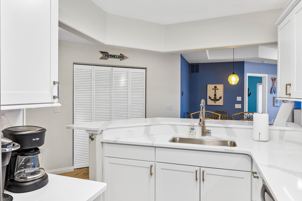 2-44 Emerald Bay Ct 1C_7.jpg