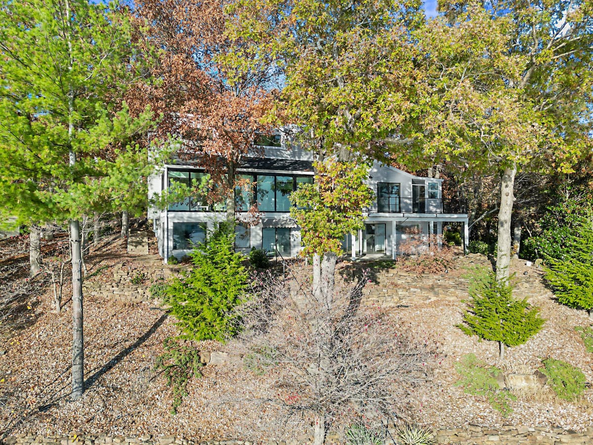 02-121 Chestnut Rd  Original_02.jpg