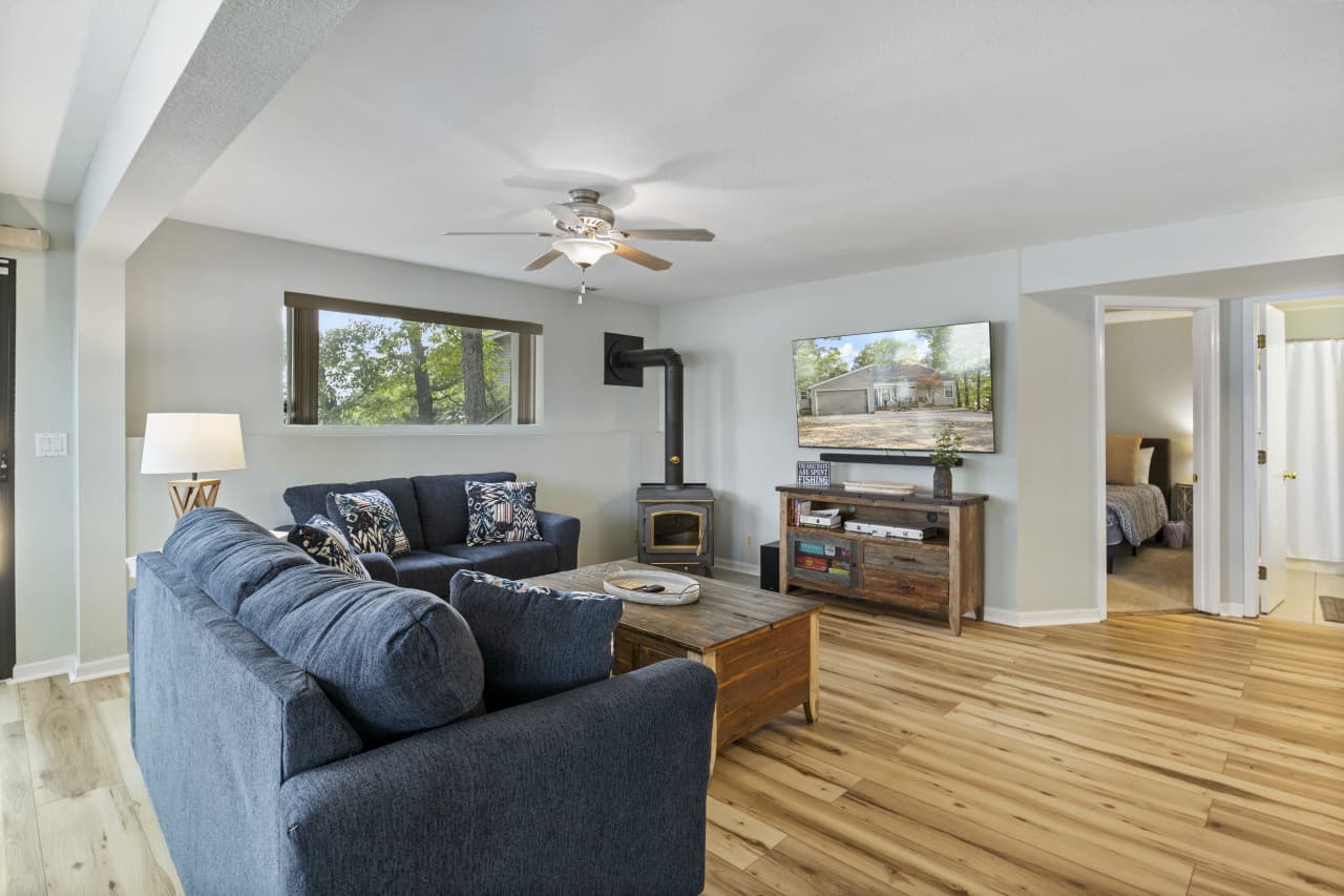 36-20 - 121 Chestnut Rd.jpg