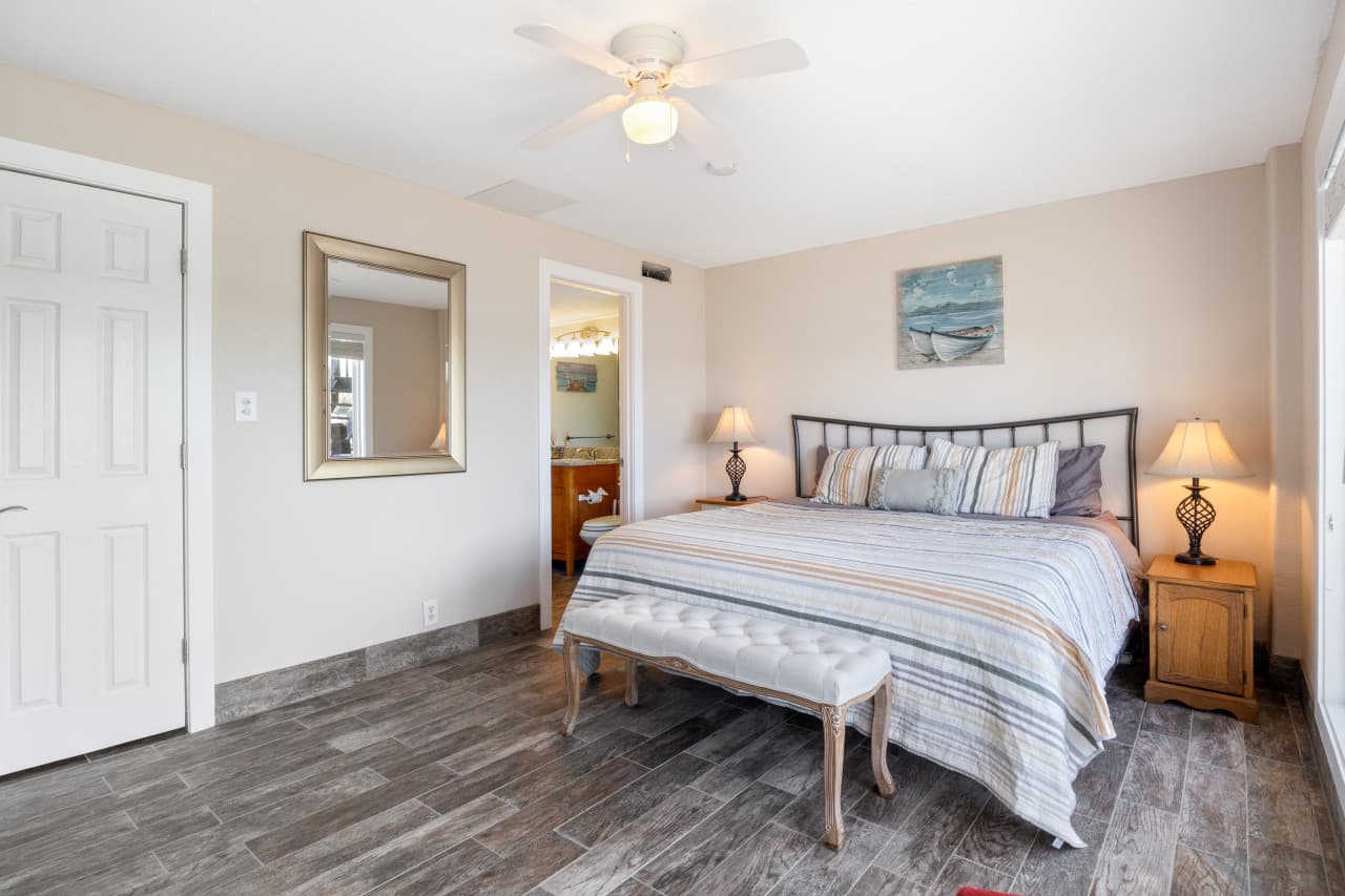11-651 Scenic View Dr - 11.jpg