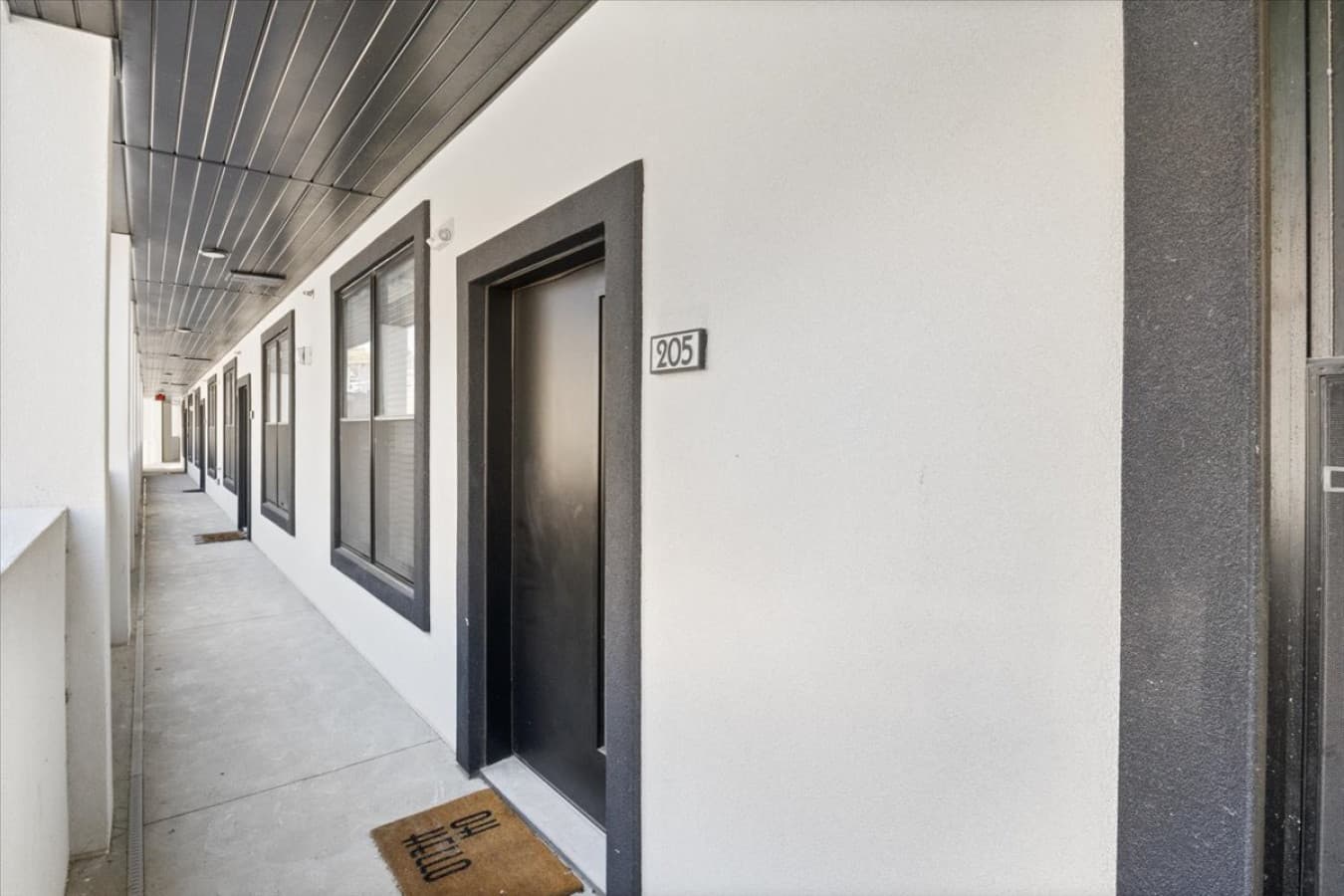 07-1065 Topsider Unit 205 - 7.jpg