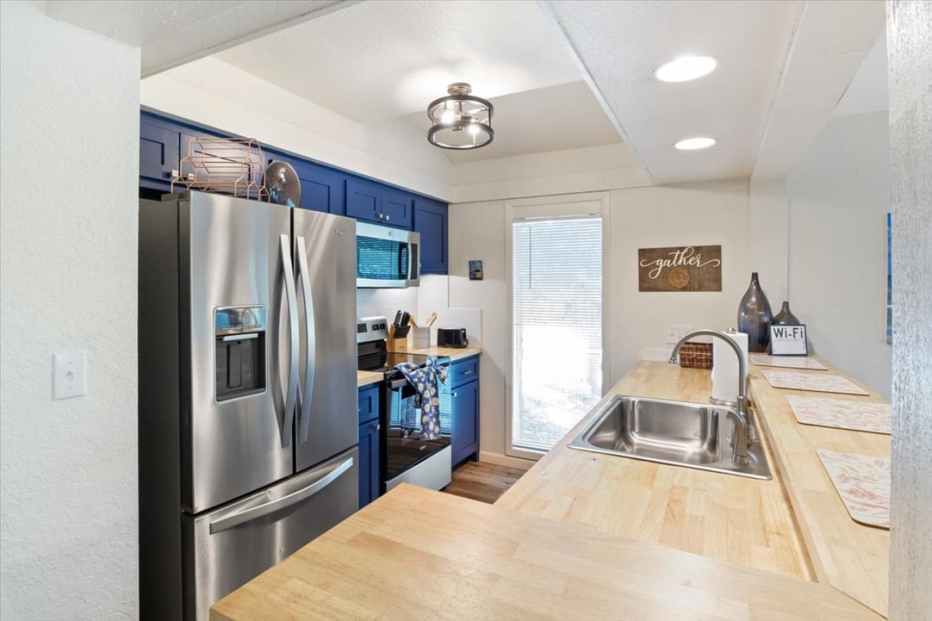 16-381 Moongate Dr - 16.jpg