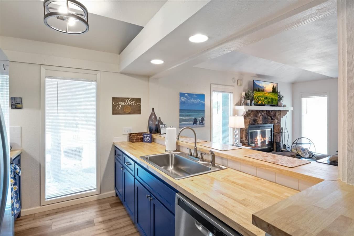17-381 Moongate Dr - 17.jpg