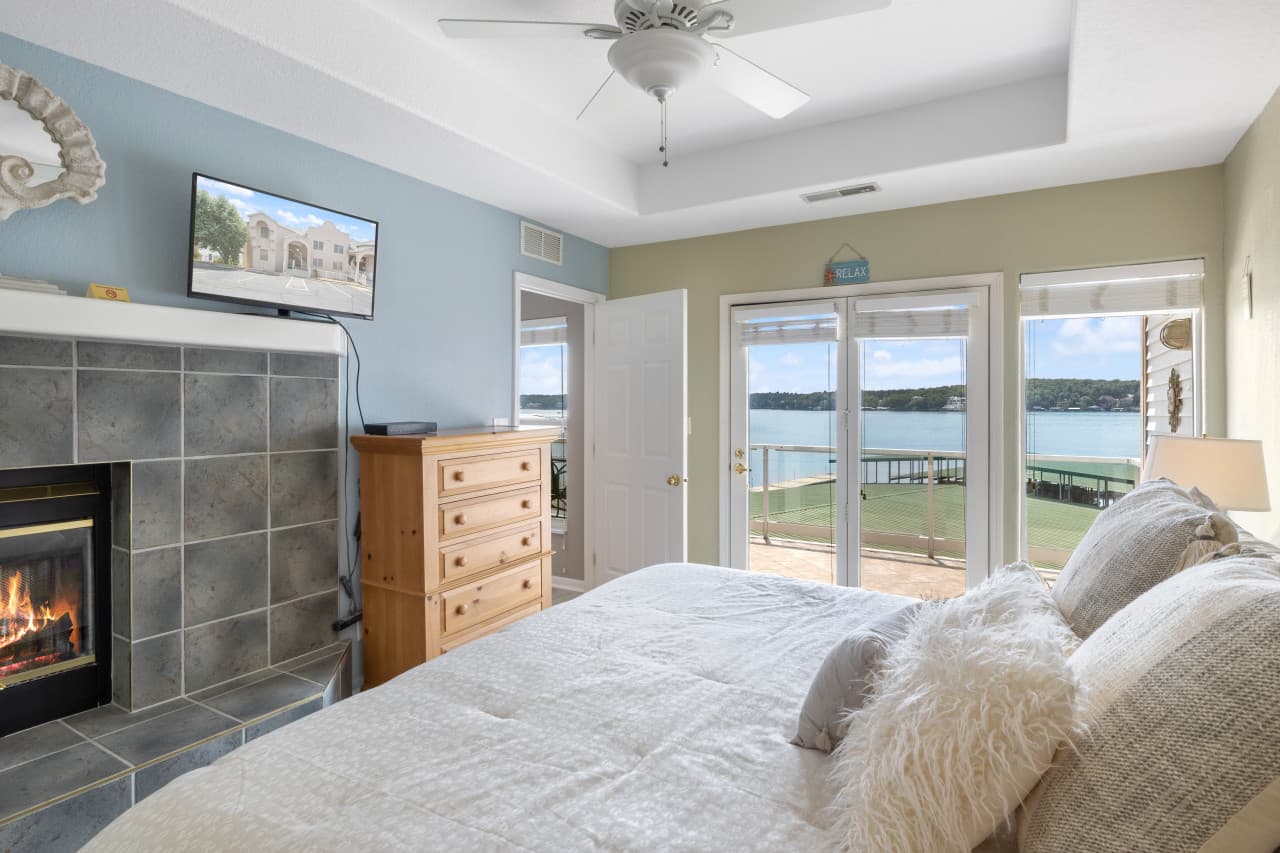 24-214 Emerald Bay Dr 2B - 24.jpg