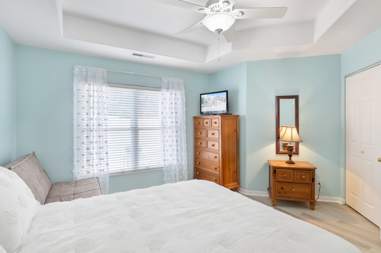 11-214 Emerald Bay Dr 2B - 11.jpg