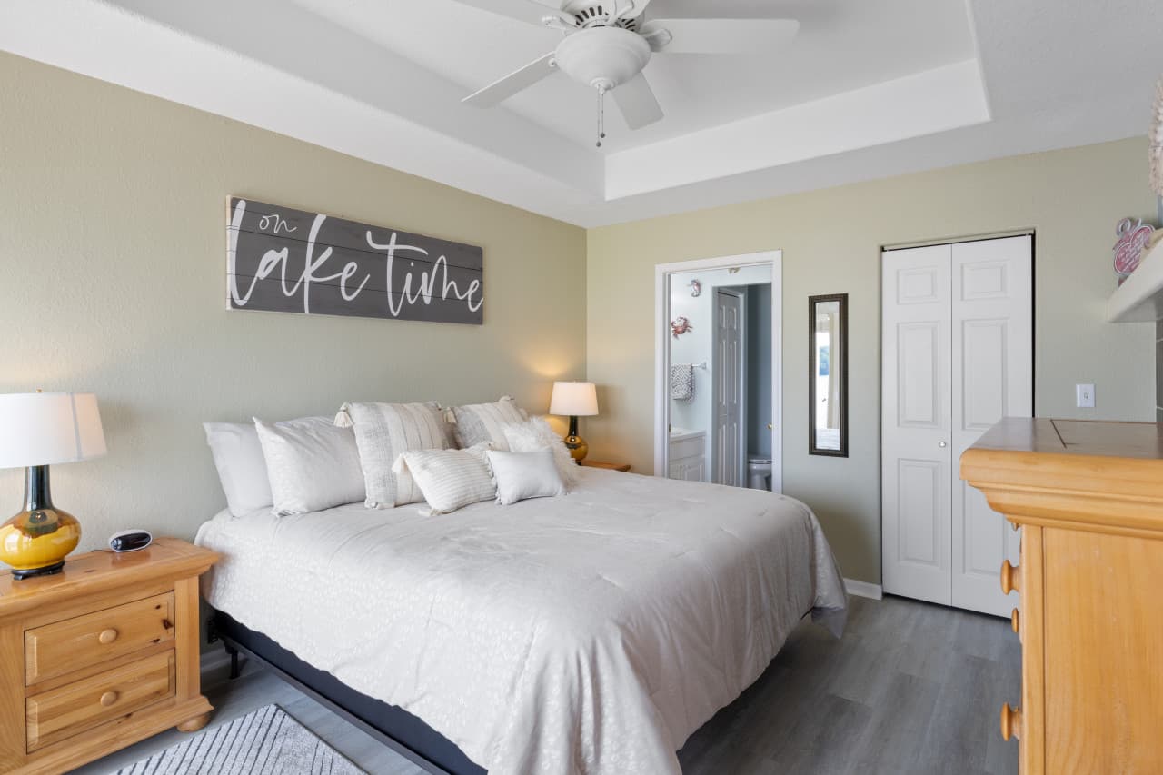 21-214 Emerald Bay Dr 2B - 21.jpg
