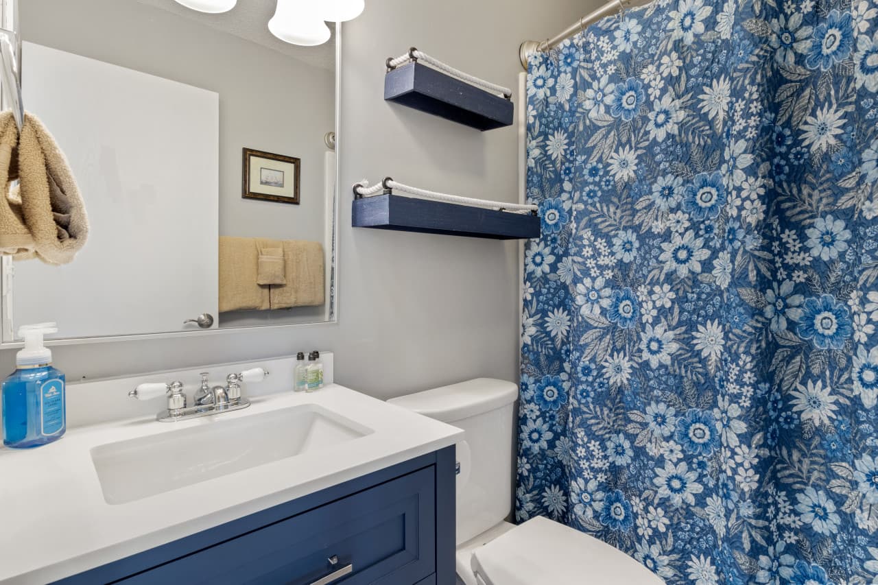 16-103 Southwood Shores - 16.jpg