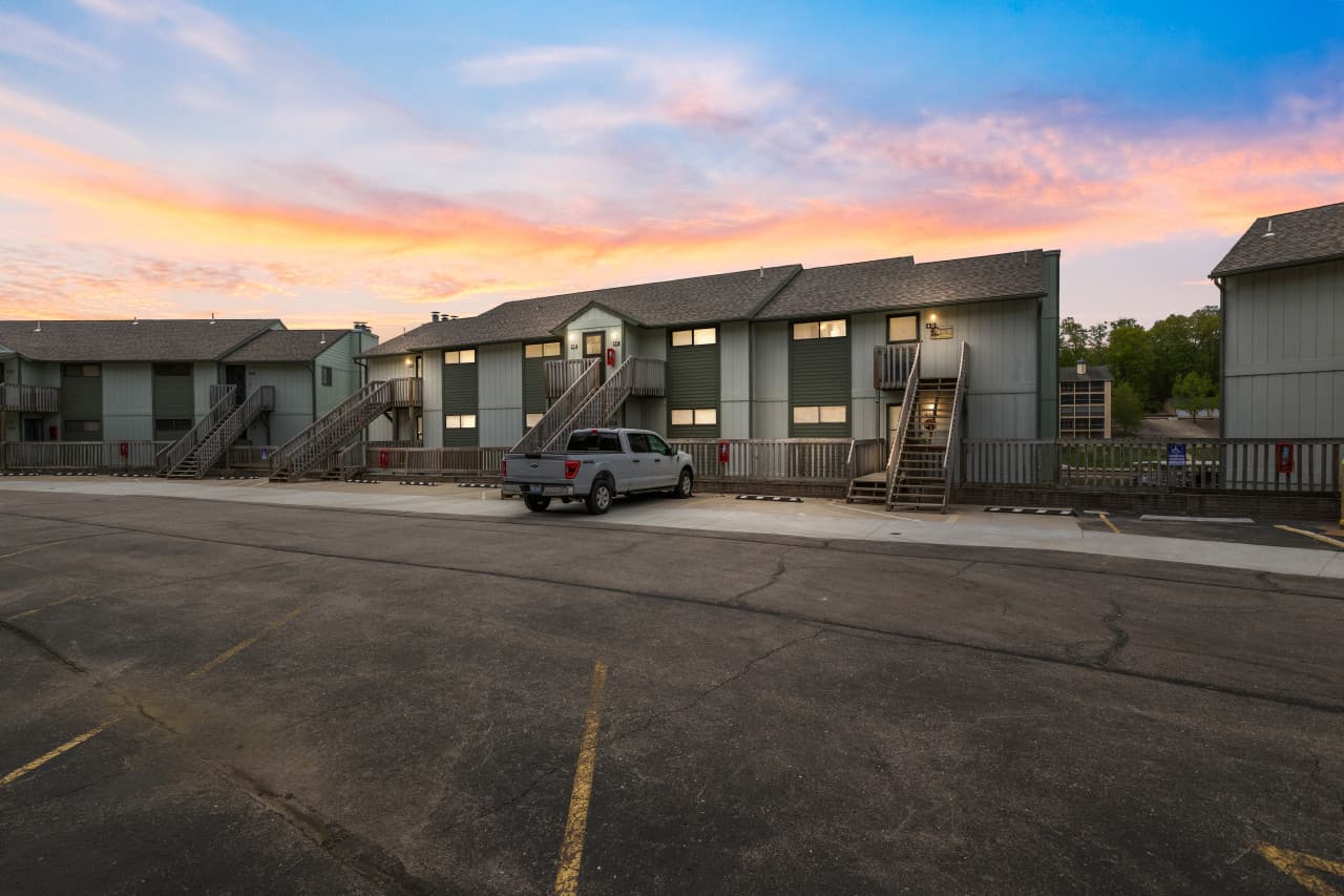 02-103 Southwood Shores - 2.jpg