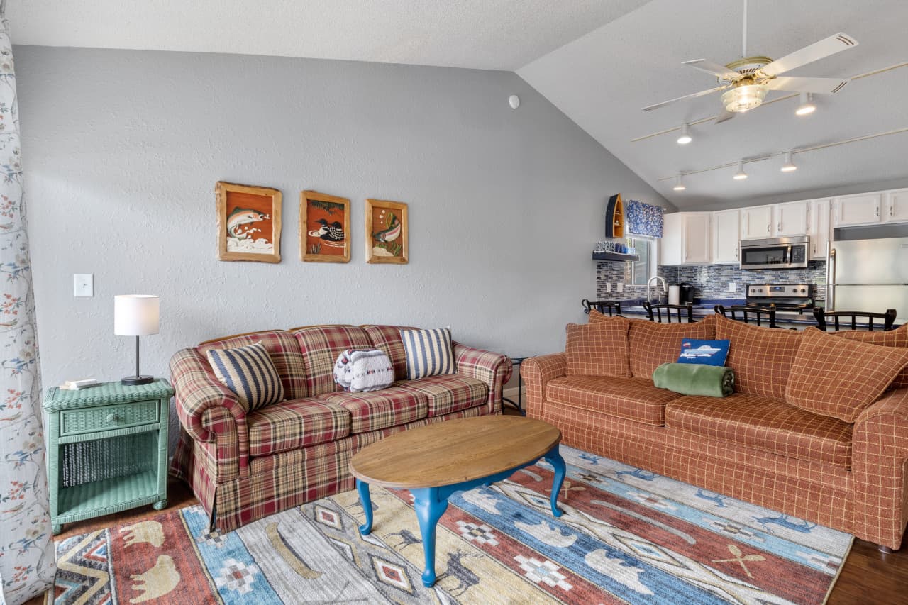 11-103 Southwood Shores - 11.jpg