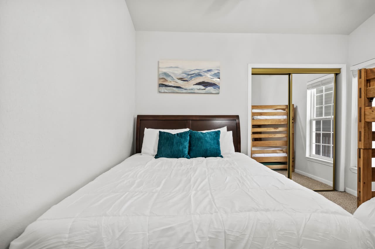 12-40 Lighthouse Rd_12.jpg