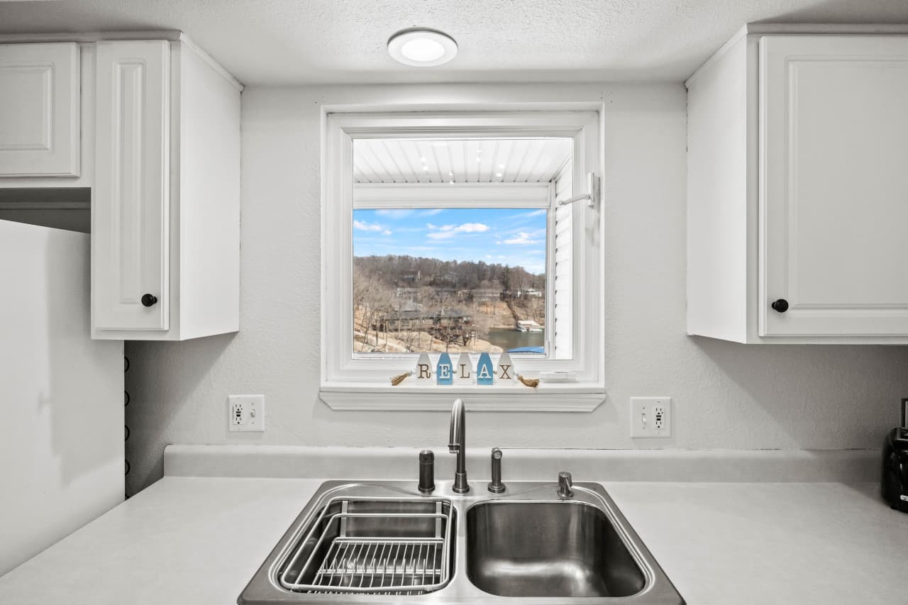 22-40 Lighthouse Rd_22.jpg