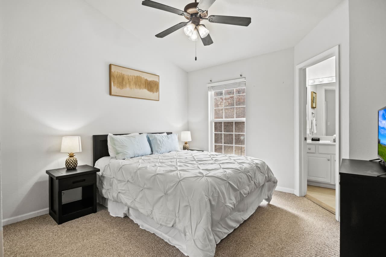 13-40 Lighthouse Rd_13.jpg