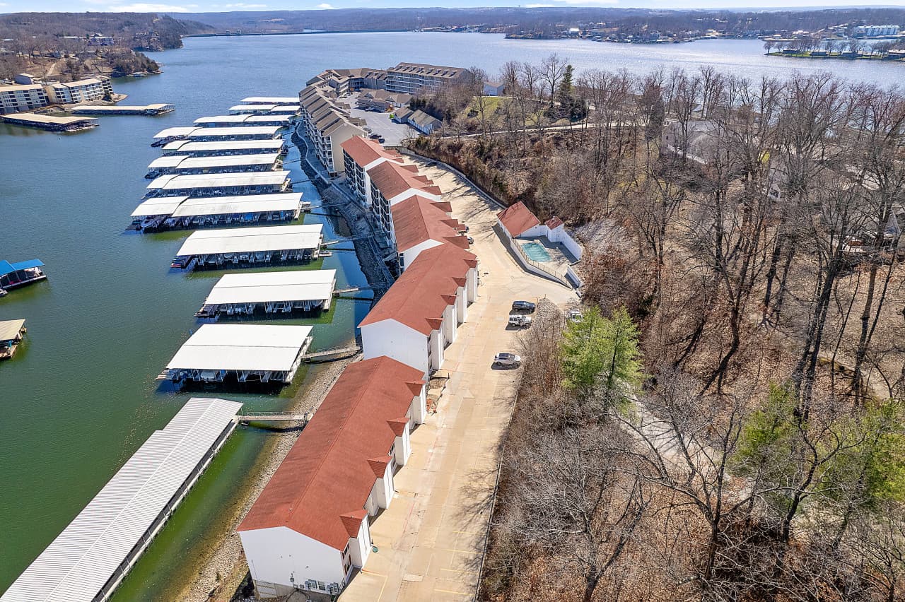 3-40 Lighthouse Rd Drone_03.jpg