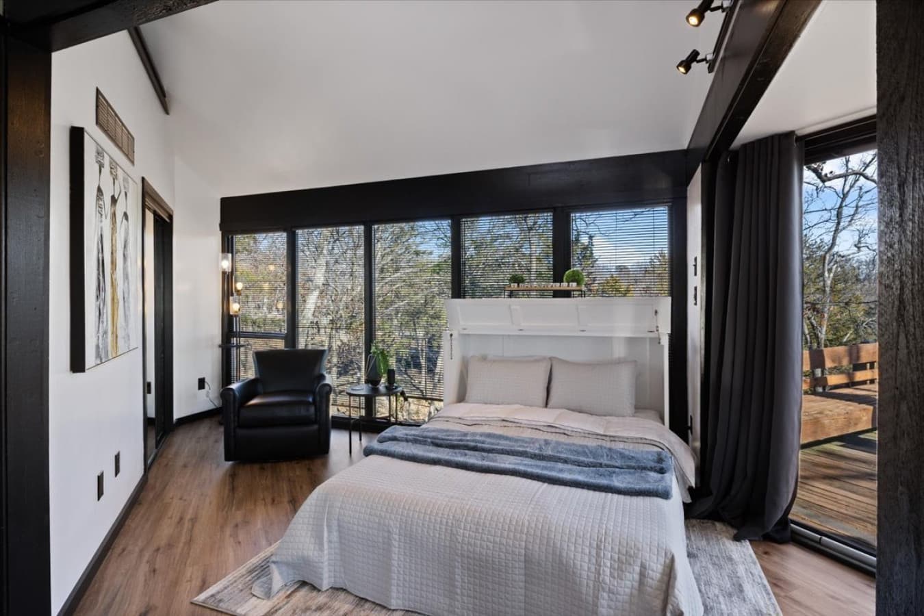 10-124 Tree Loft Dr - 10.jpg