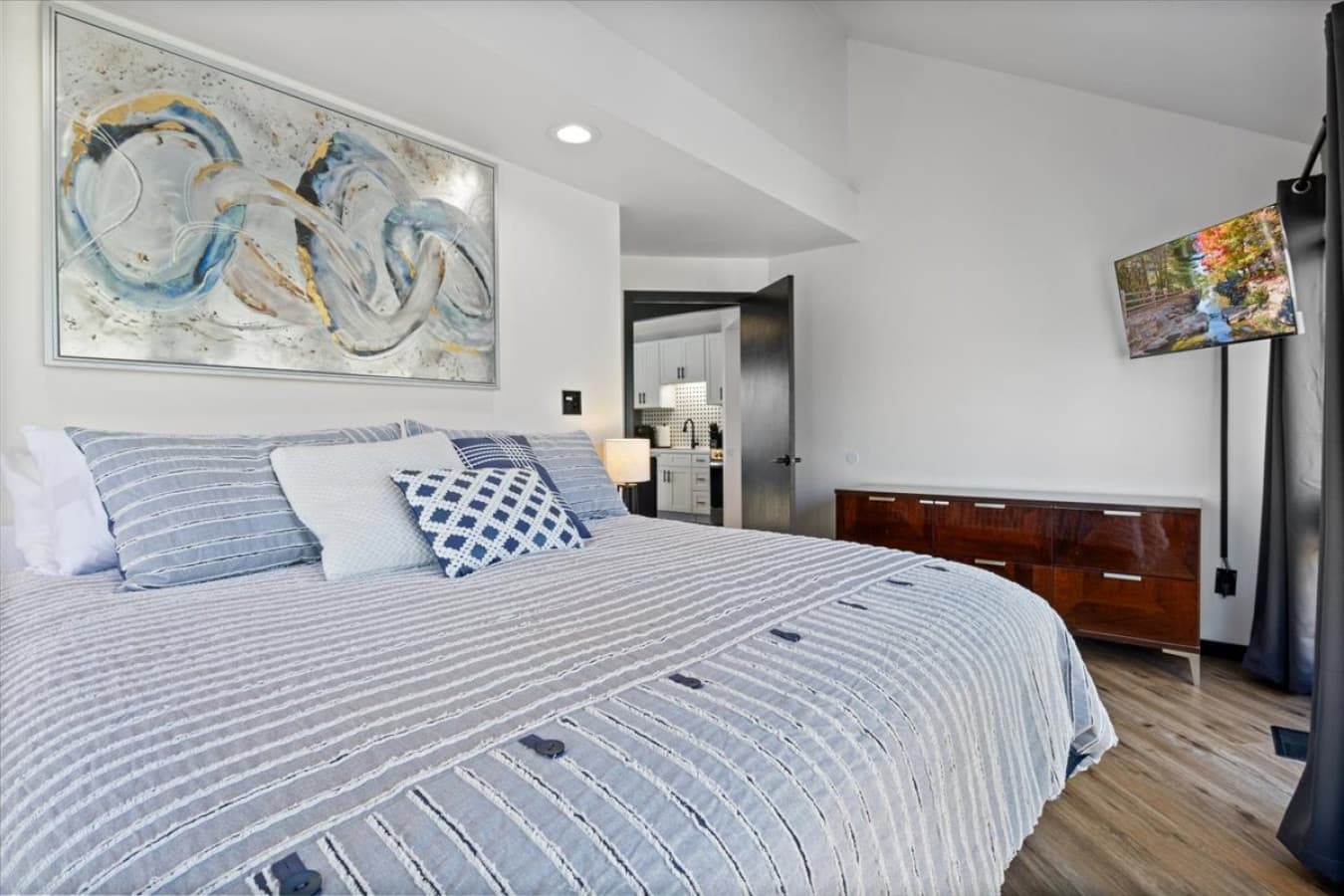15-124 Tree Loft Dr - 15.jpg