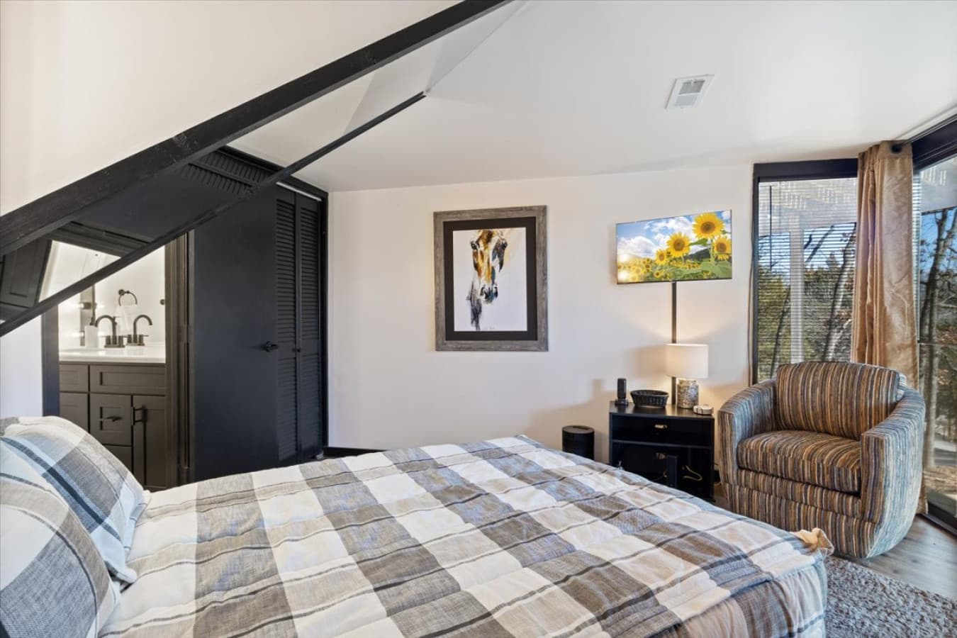 21-124 Tree Loft Dr - 21.jpg