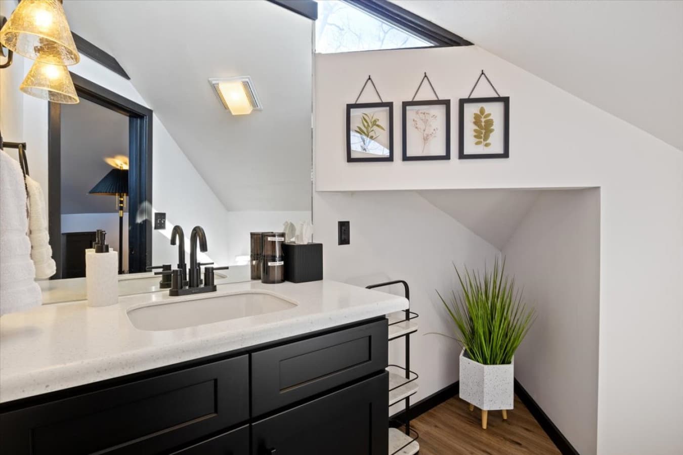 20-124 Tree Loft Dr - 20.jpg