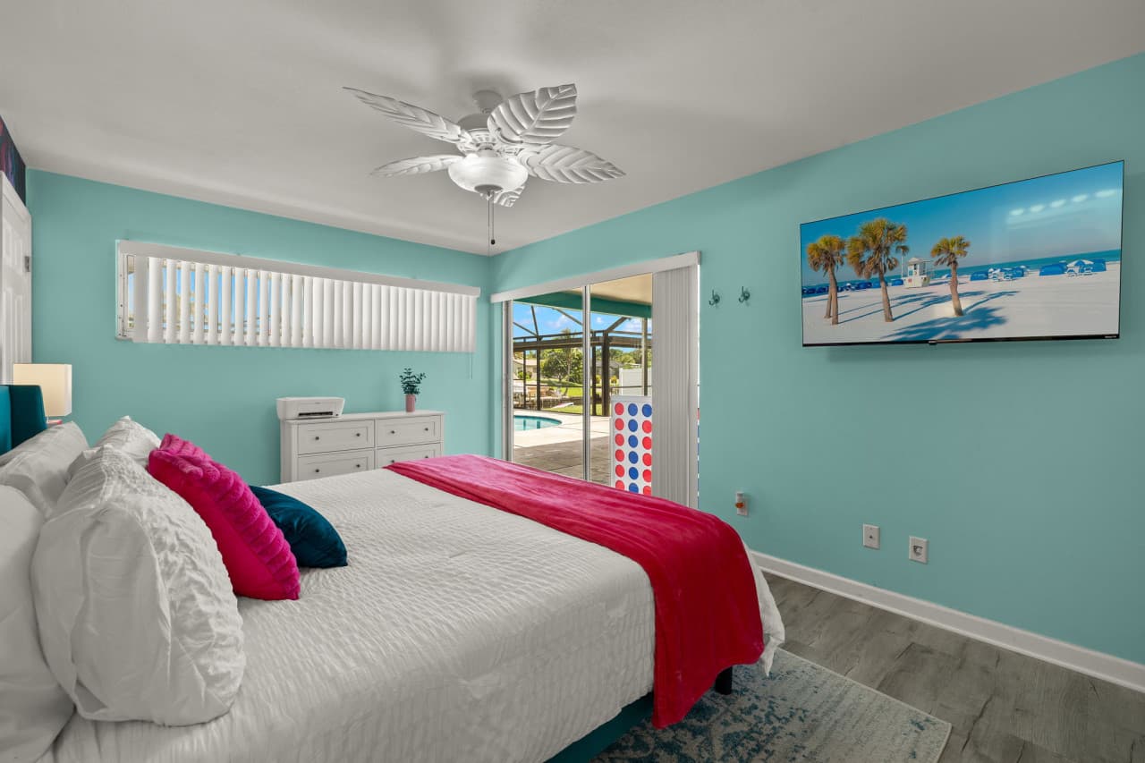 17-Primary Bedroom 3 of 3.jpg