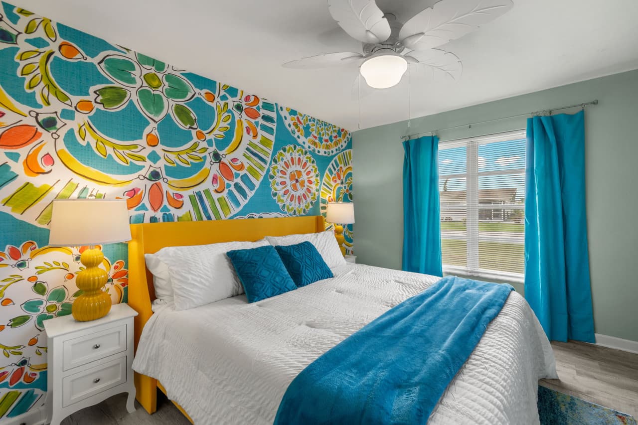 23-Guest Bedroom 2 - 2 of 3.jpg