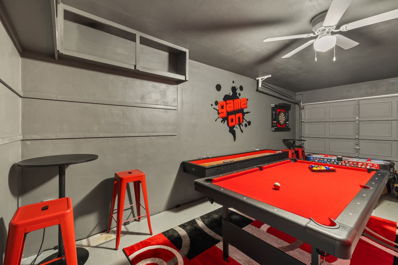 1-Game Room 1 of 2 -r.jpg