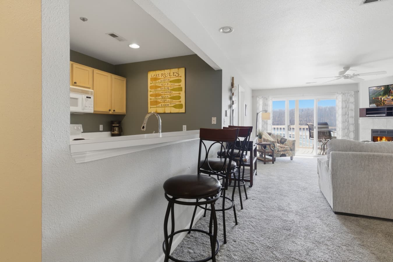 13-4800 Eagleview Dr 223 - 13.jpg