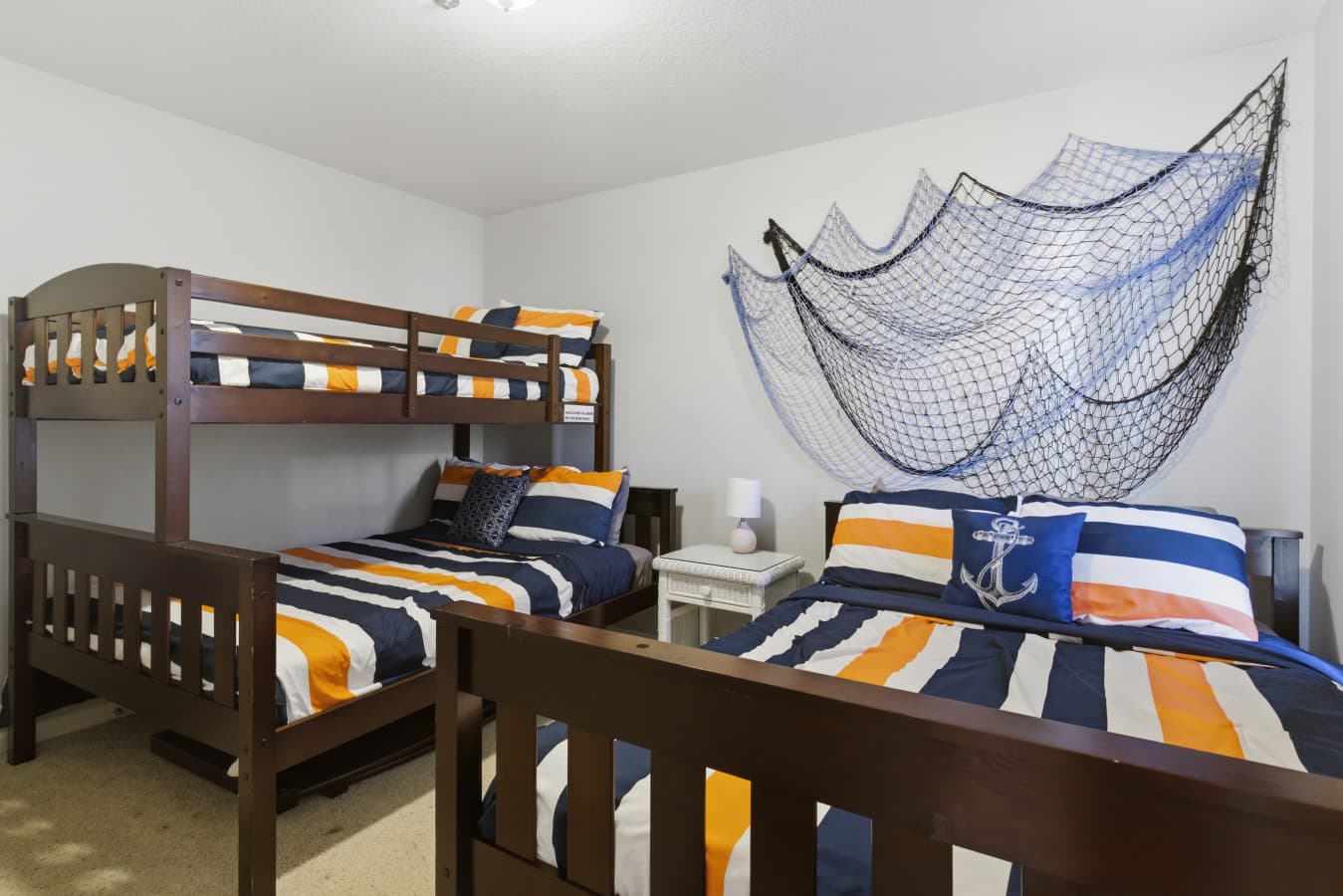 04-4800 Eagleview Dr 223 - 4.jpg