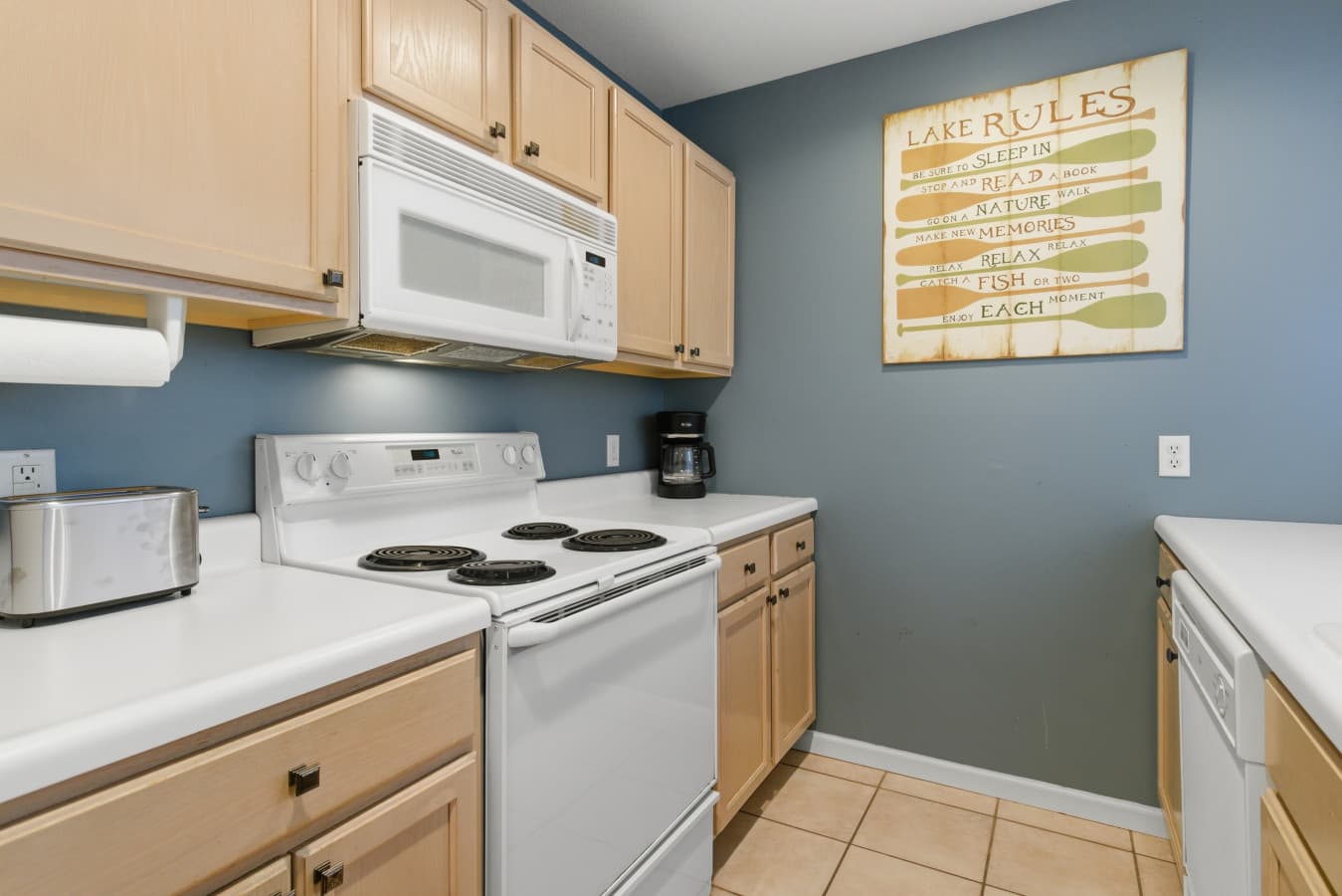 09-4800 Eagleview Dr 223 - 9.jpg
