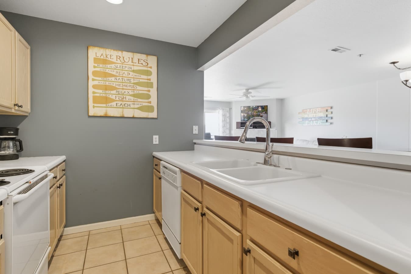08-4800 Eagleview Dr 223 - 8.jpg