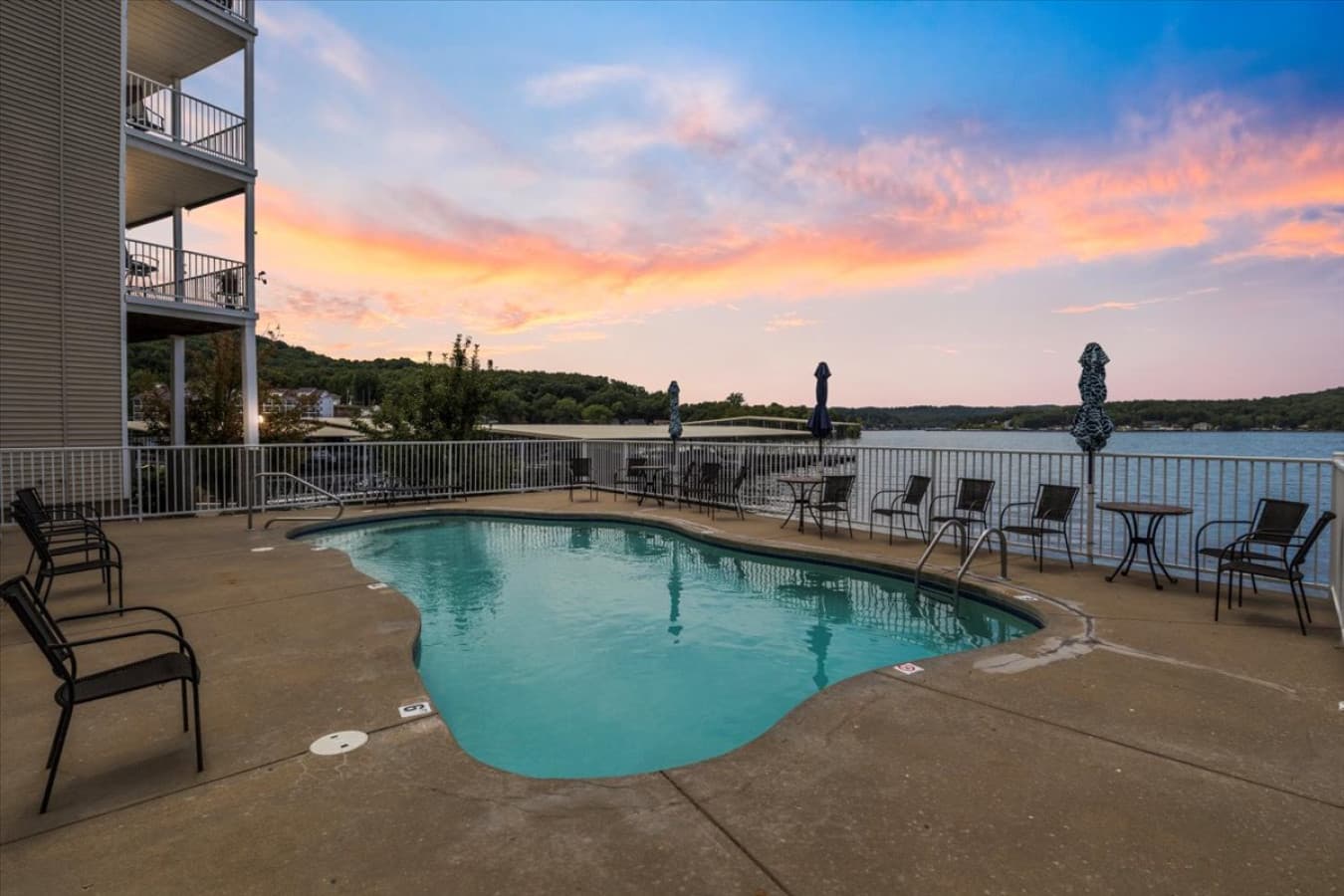 07-104 Sierra Bay Dr 2E - 7.jpg