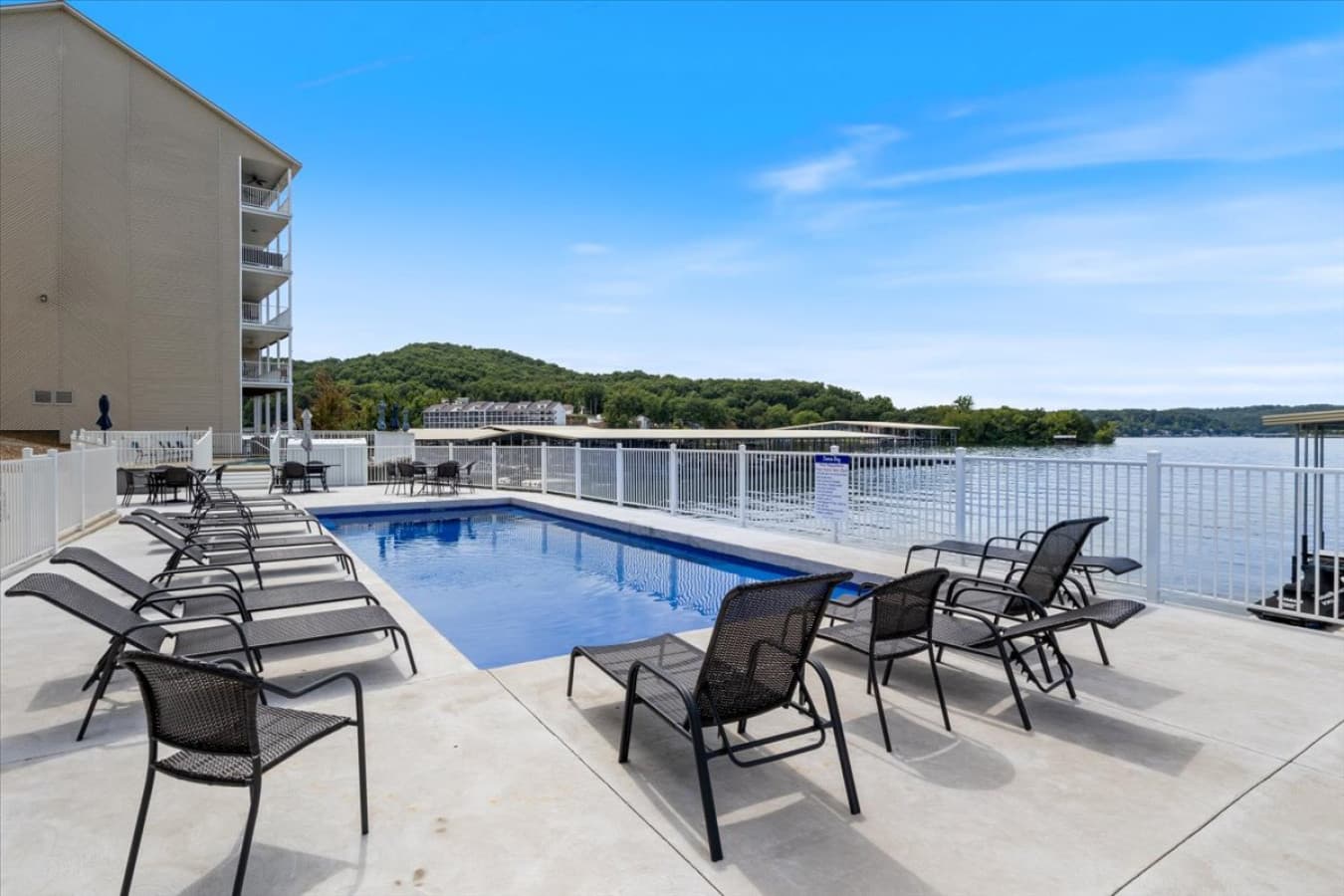 11-104 Sierra Bay Dr 2E - 11.jpg