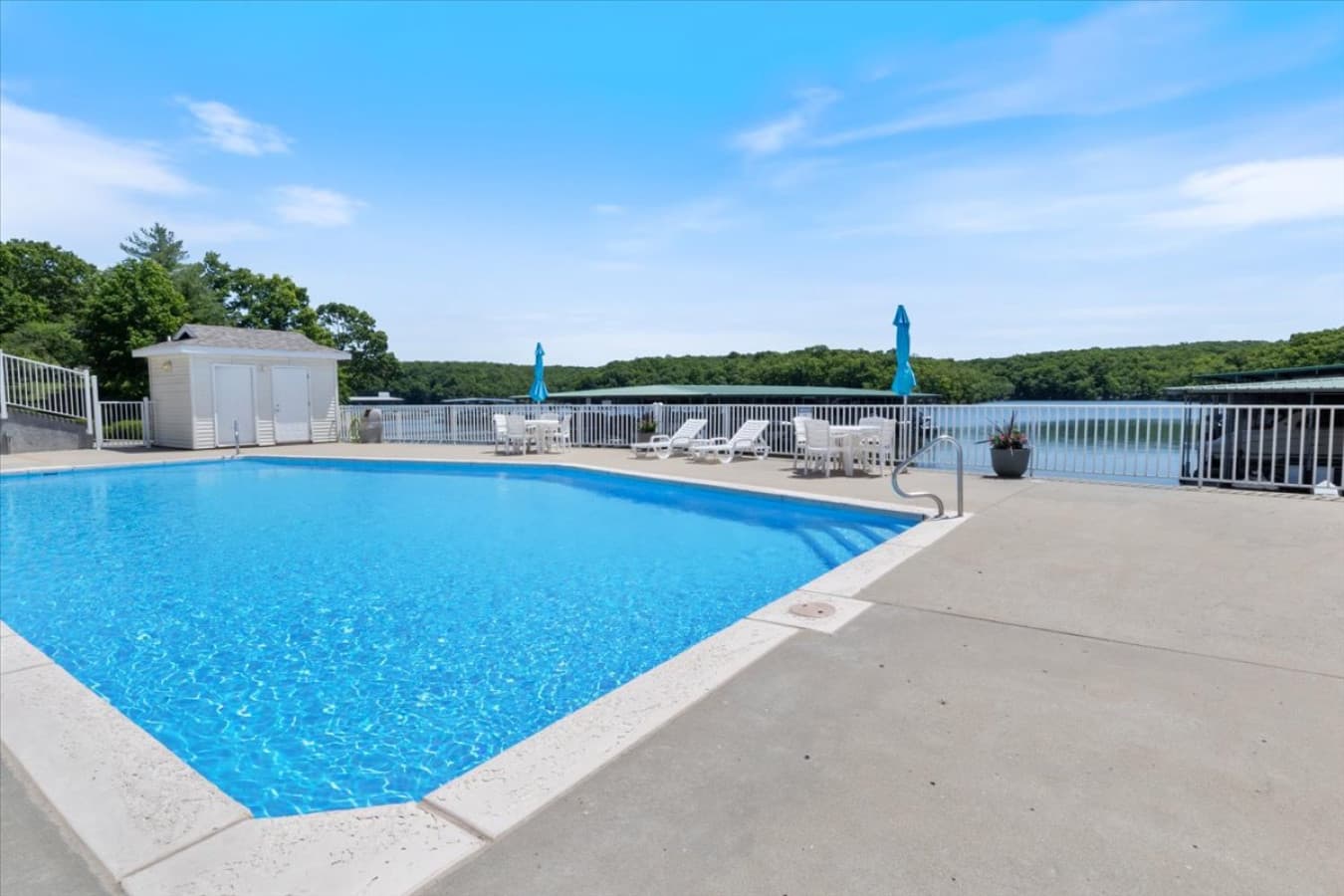 11-4800 Eagleview Dr 135B - 11.jpg