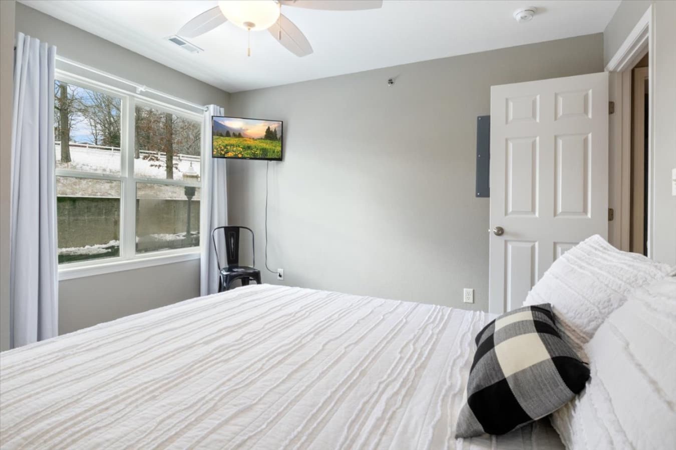 13-4800 Eagleview Dr 131 B - 13.jpg