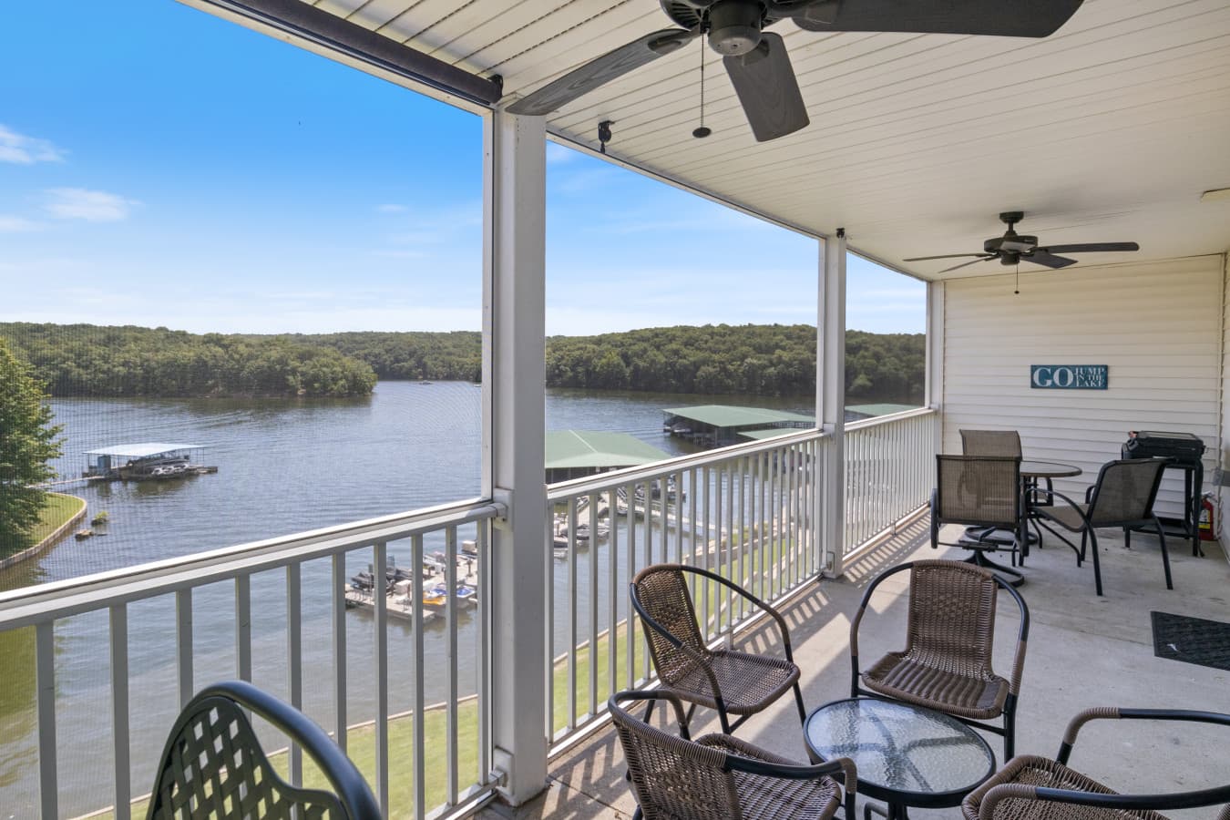 4-4800 Eagleview Dr - 4.jpg