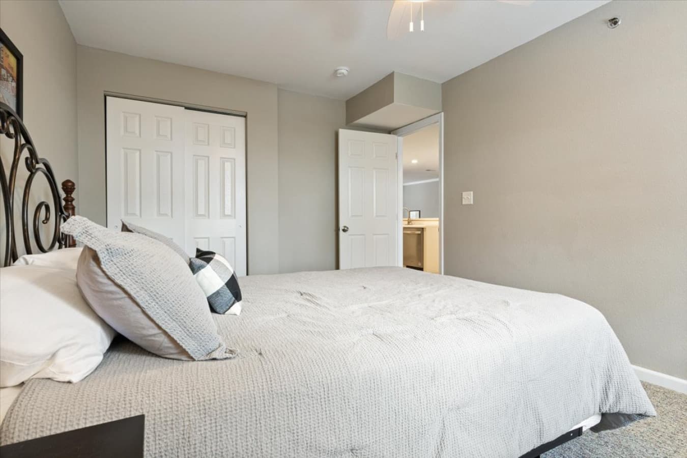08-4800 Eagleview Dr 131 B - 8.jpg