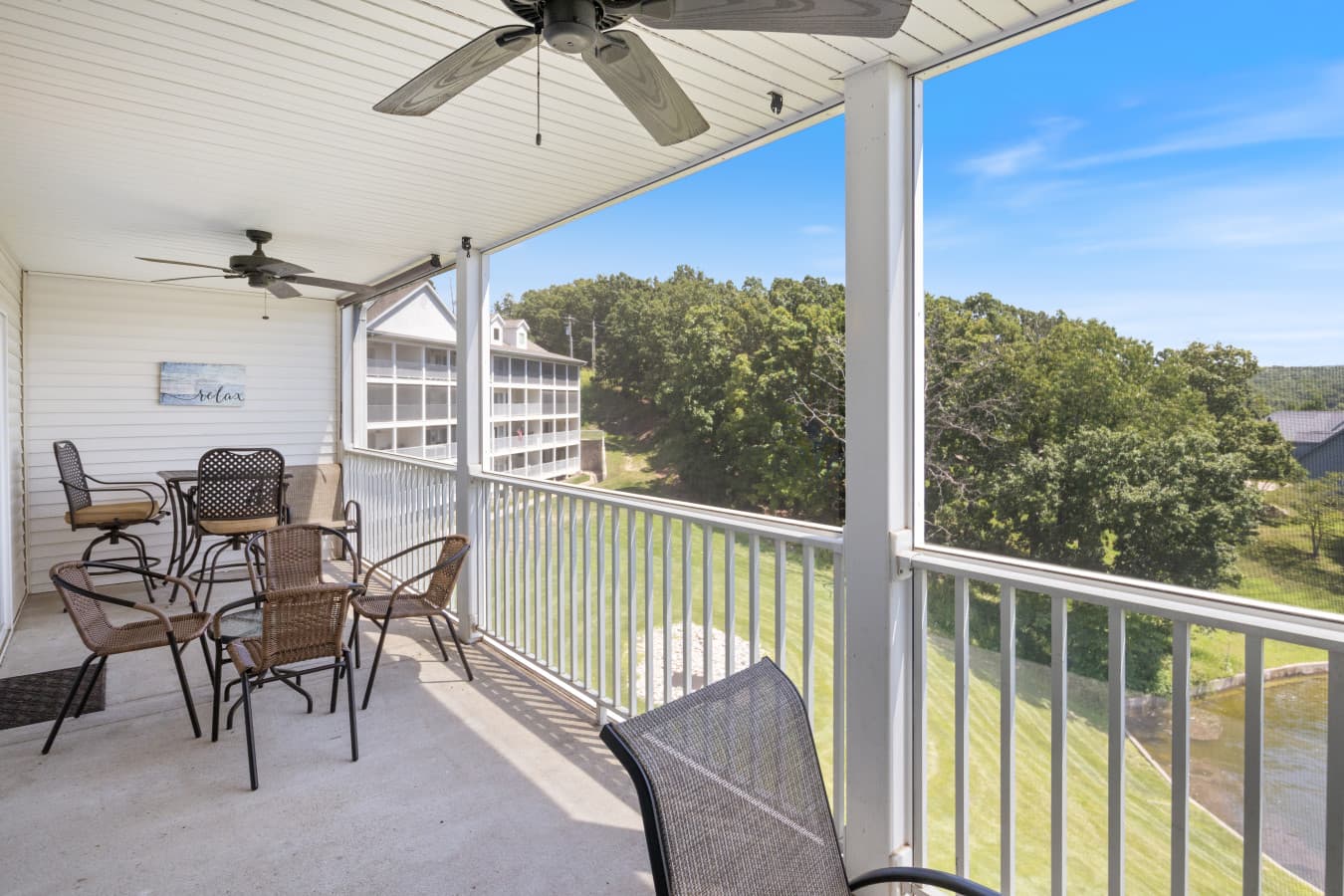 6-4800 Eagleview Dr - 6.jpg